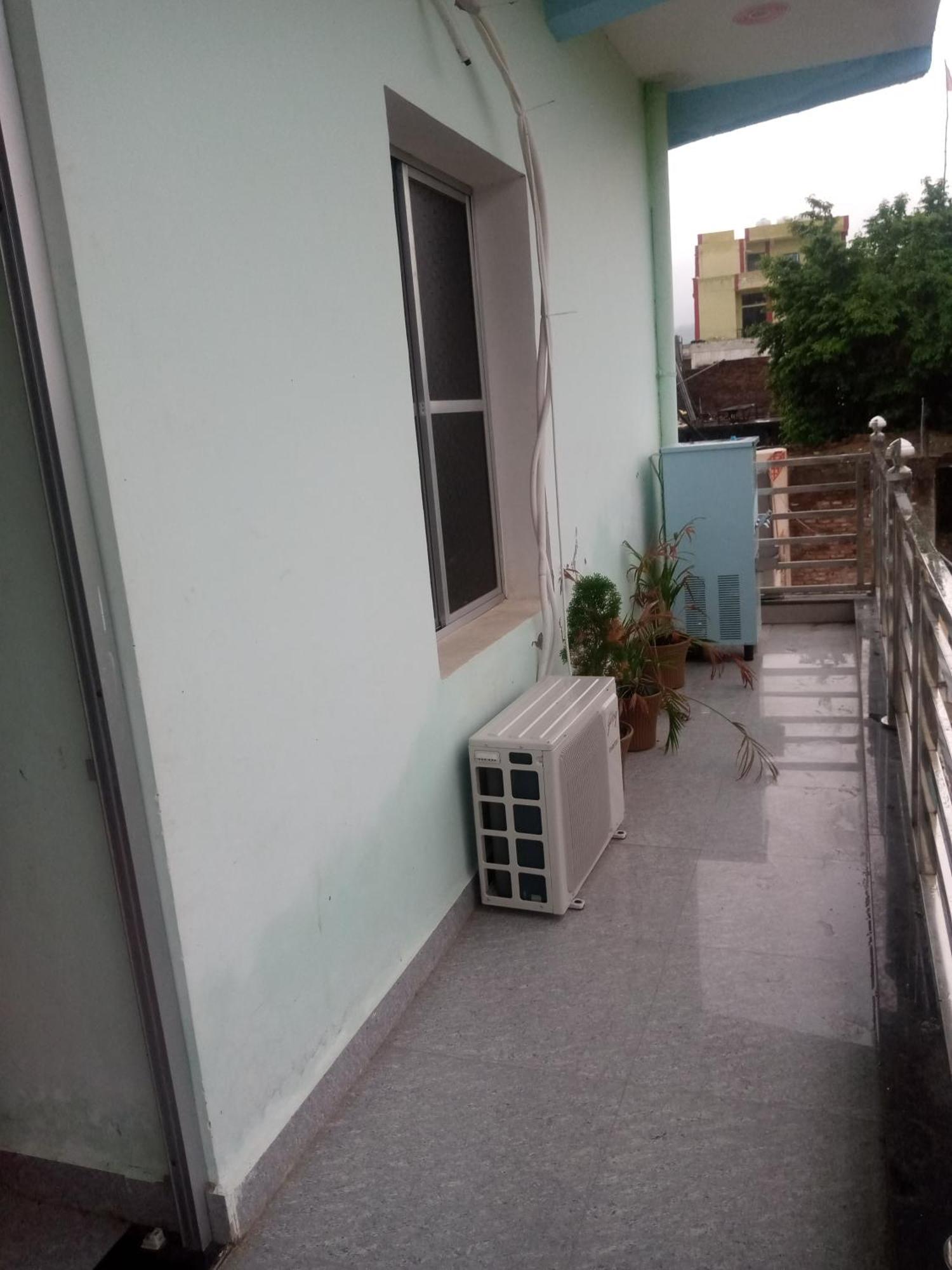 Hotel Parvati Residency Sitapur Muafi Exterior photo