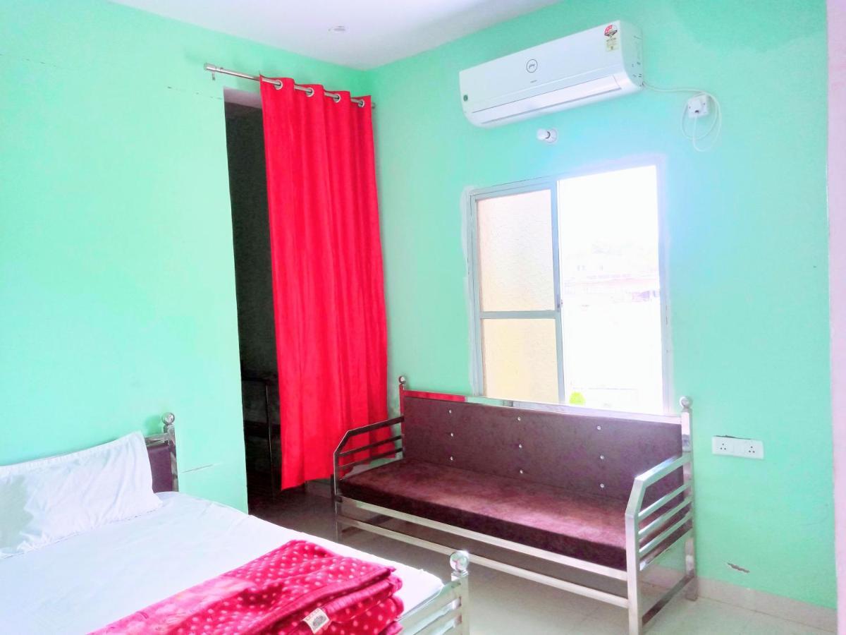 Hotel Parvati Residency Sitapur Muafi Exterior photo